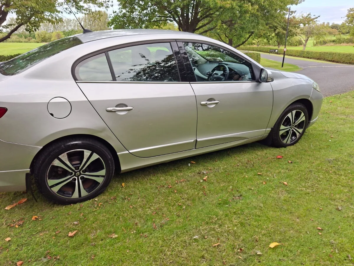 2012 Renault Fluence Nct 02/27 tax 02/27 - Image 2