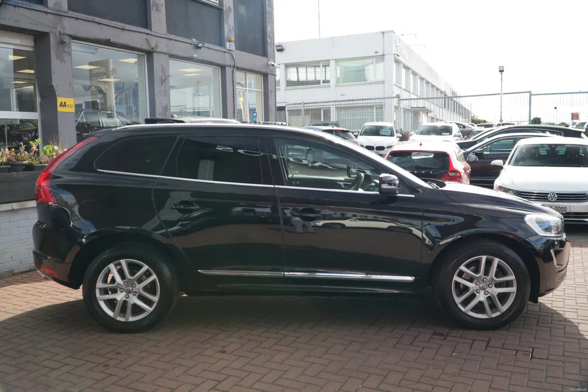 2.0D4 SE LUXURY EDITION  5DR ESTATE AUTOMATIC // P - Image 3