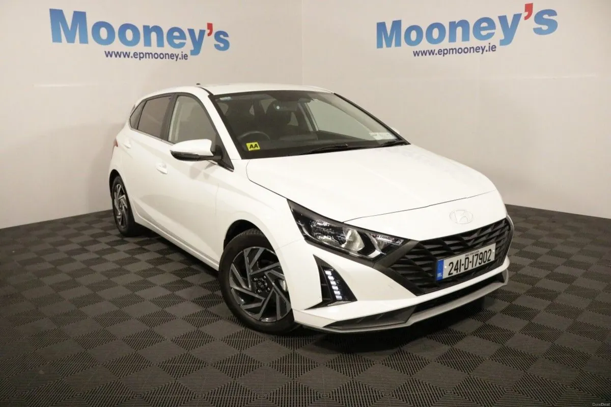 Hyundai i20 Deluxe Plus 1.2L Petrol Hatchback - Image 1