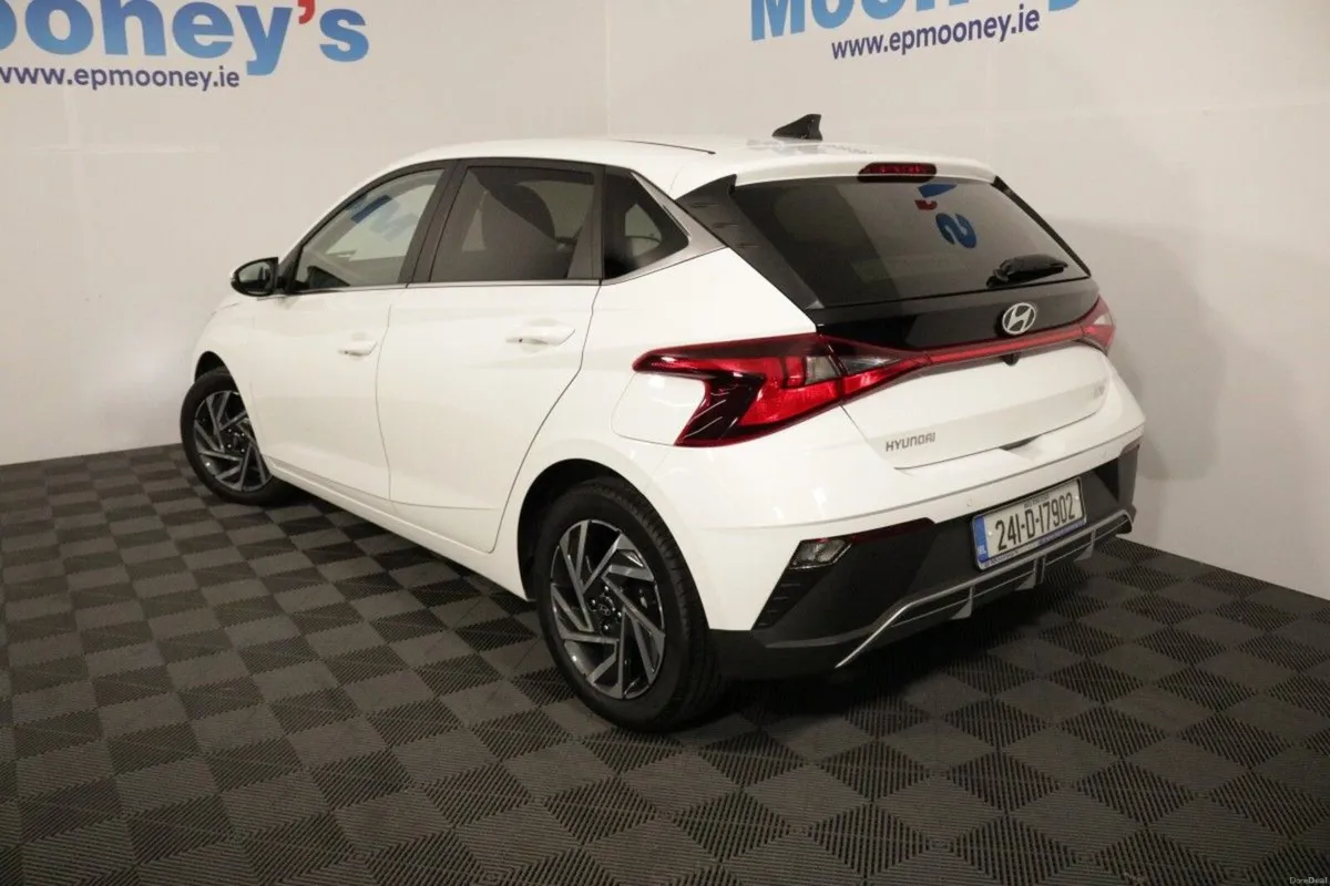 Hyundai i20 Deluxe Plus 1.2L Petrol Hatchback - Image 4