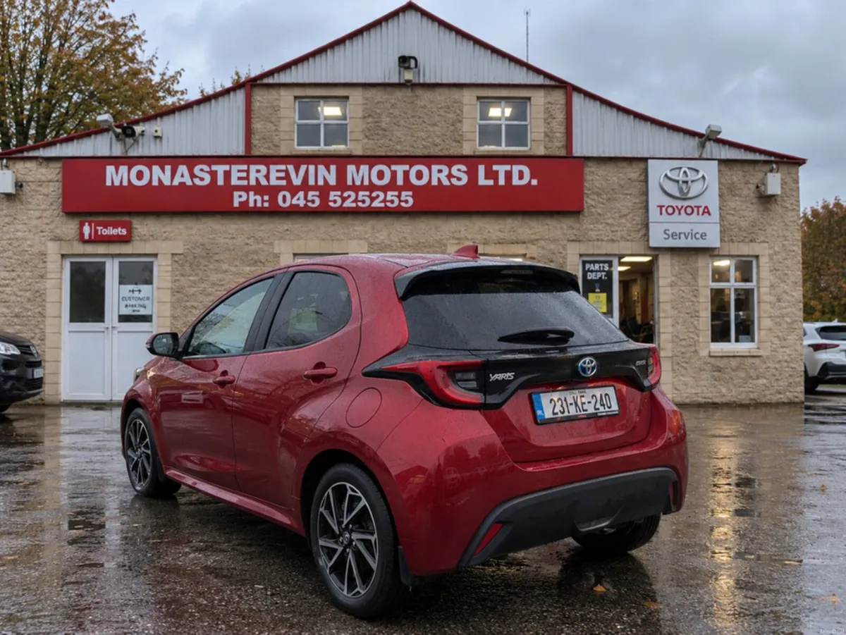 Toyota Yaris *ORIGINAL IRISH CAR*  1.5 LUNA SPORT - Image 2