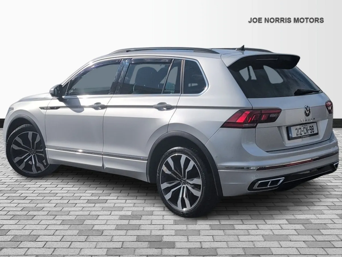 Volkswagen Tiguan R-LINE 2.0 TDI MANUAL 6SPEED FWD - Image 3