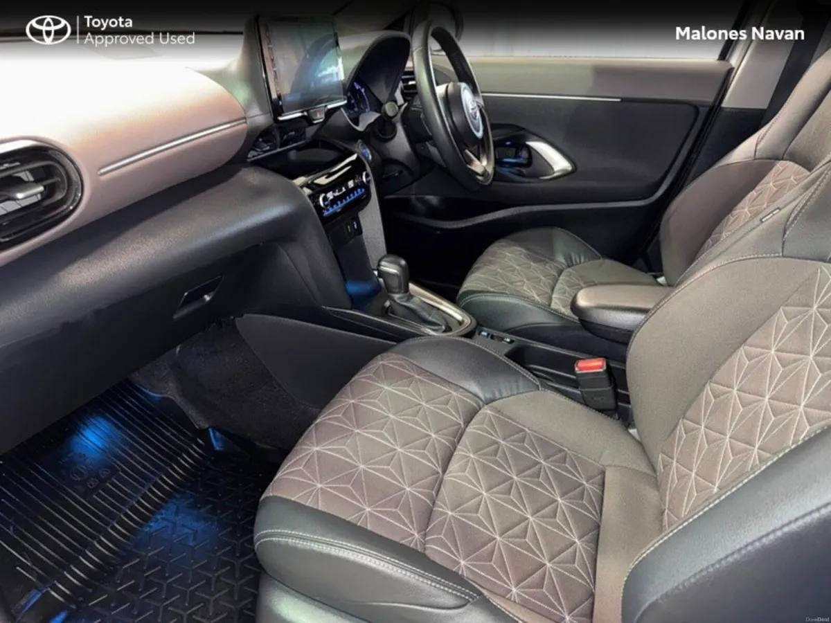 Toyota Yaris Cross YARIS CROSS SOL - Image 6
