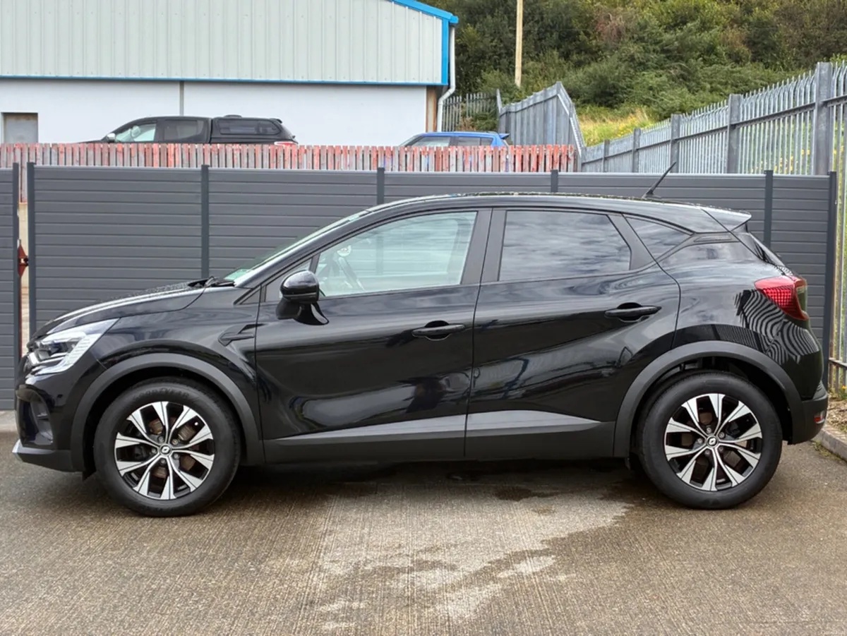 Renault Captur EVOLUTION E-TECH H - Image 3