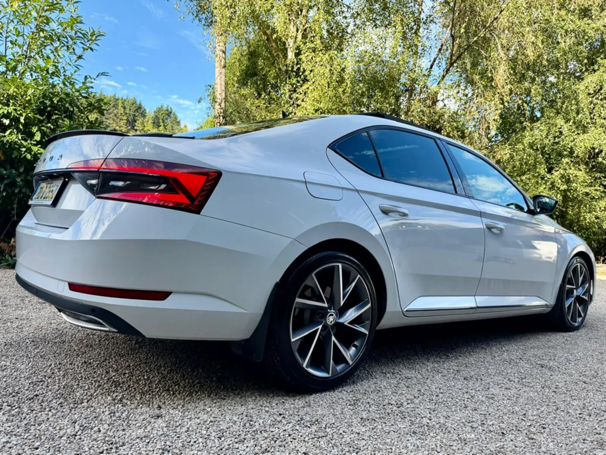 Skoda Superb SPORT 2.0 TDI *Sunroof…SportLine…Imma - Image 6