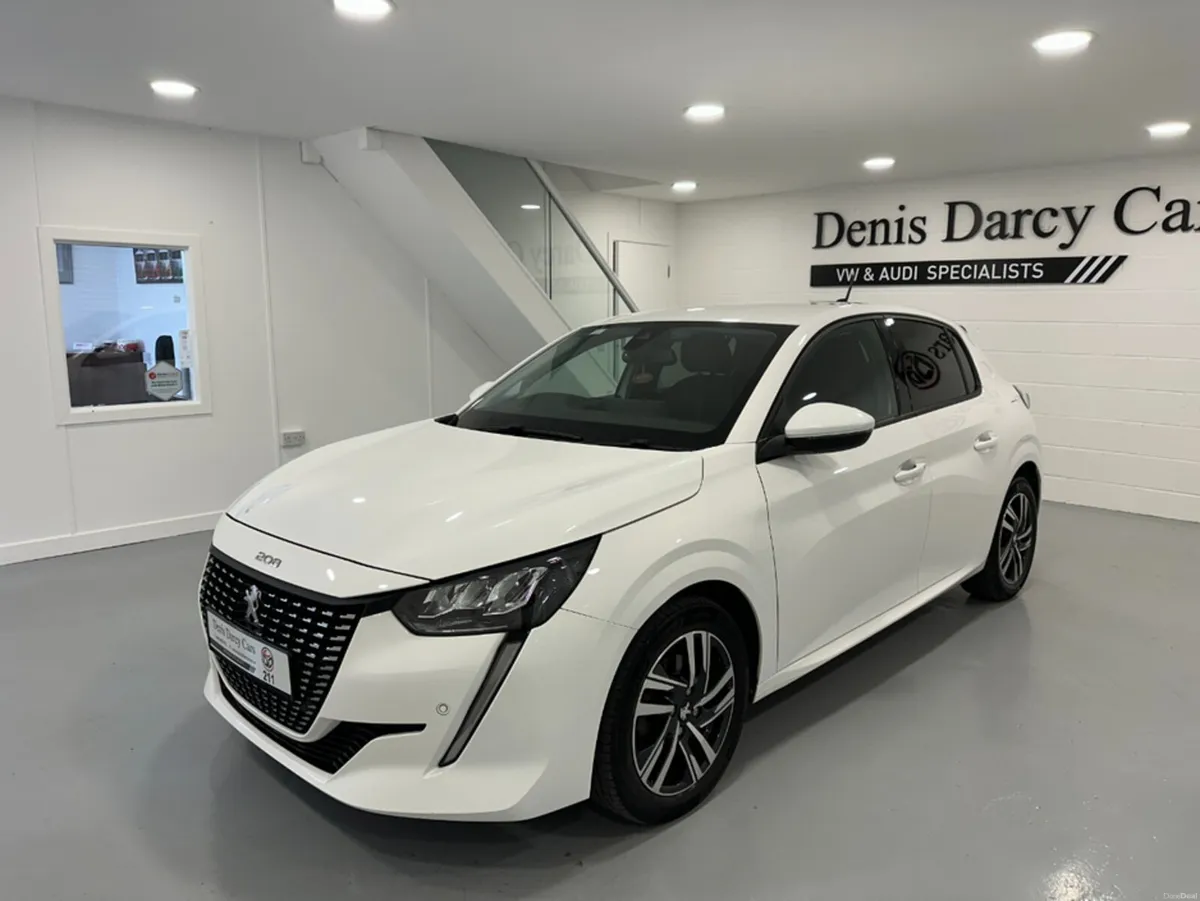 Peugeot 208 ALLURE 1.2 100 6.3 4DR - Image 4