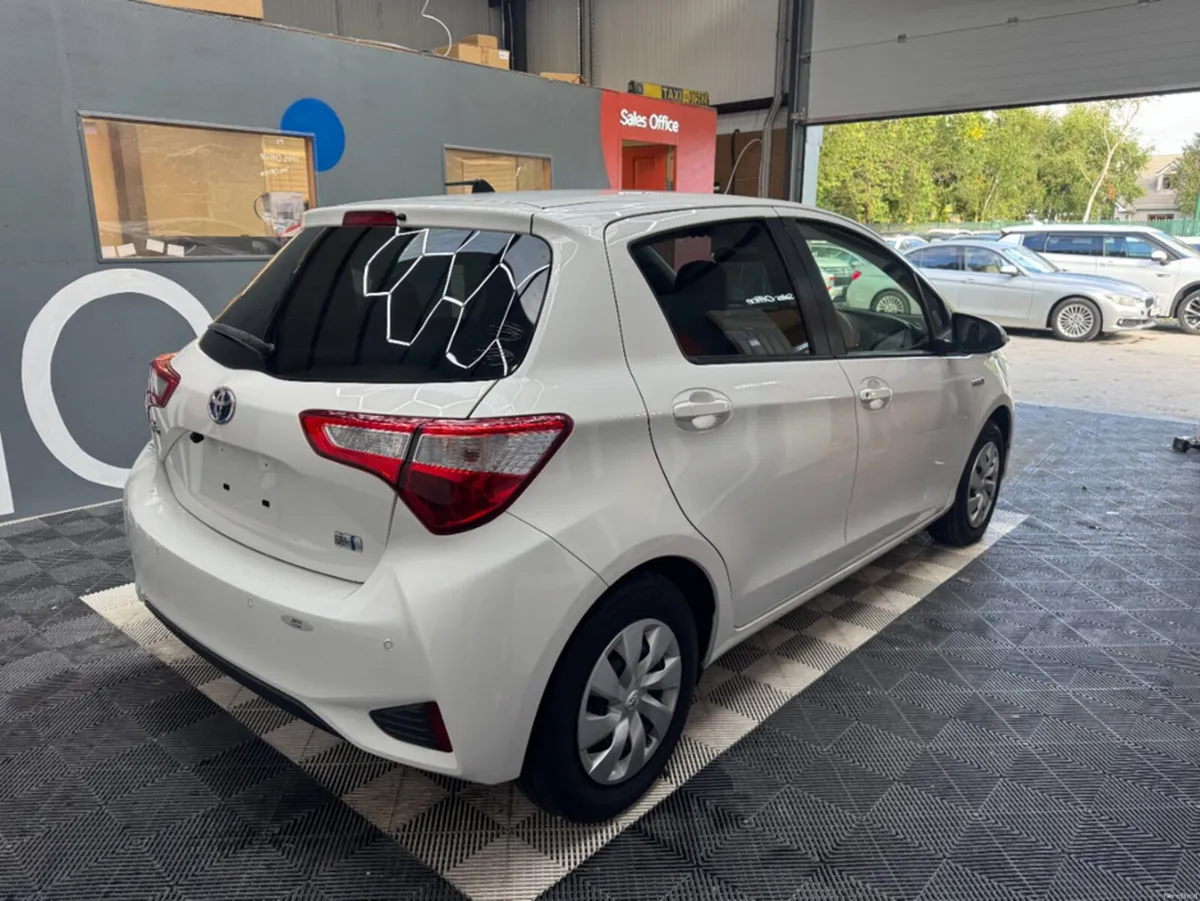 Toyota Vitz 2019 TOYOTA VITZ HYBRID F 1.5 AUTOMATI - Image 3