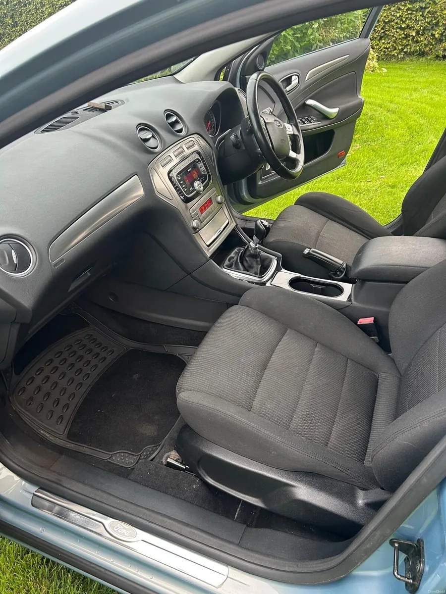 *immaculate* FORD MONDEO - Image 4