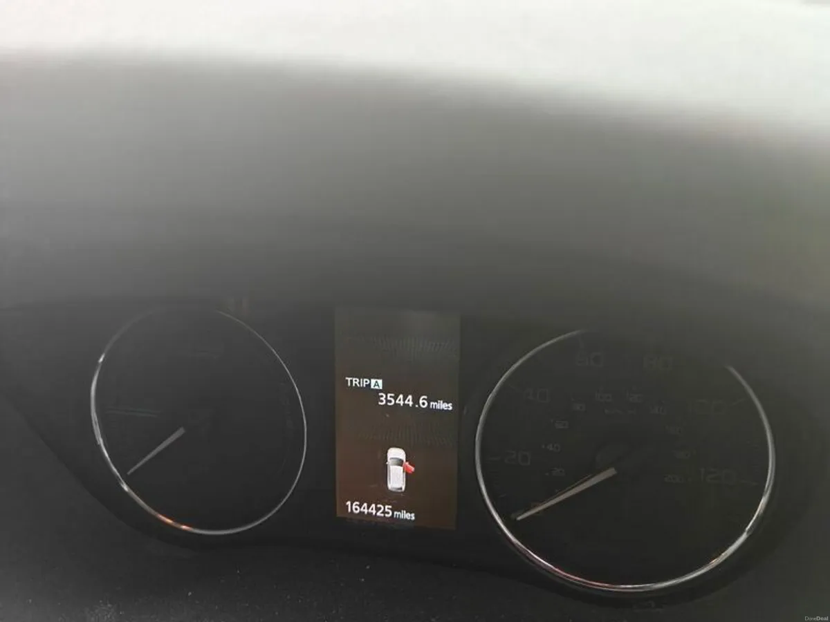 2018 Mitsubishi Outlander - Image 5