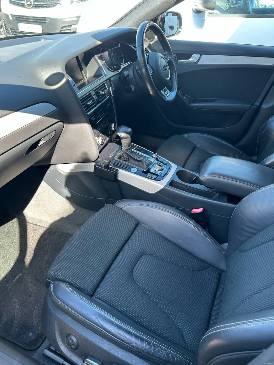 Car - Image 6