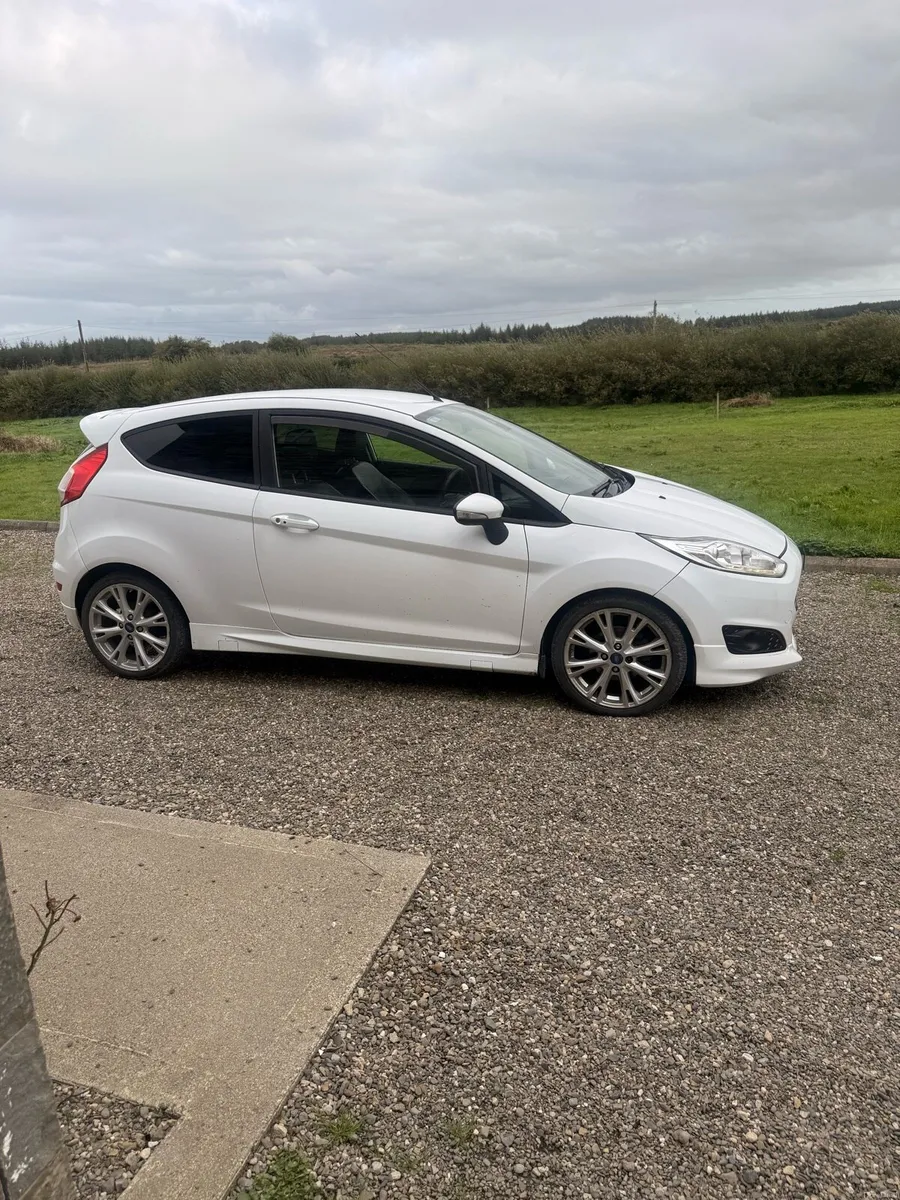2016 1.5 Diesel Ford Fiesta - Image 4