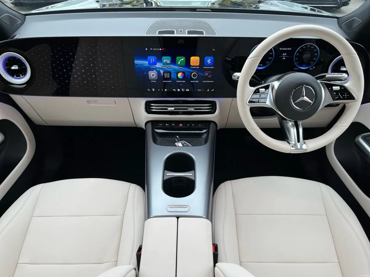 Mercedes-Benz GLB 200 Progressive Line Electric SU - Image 2