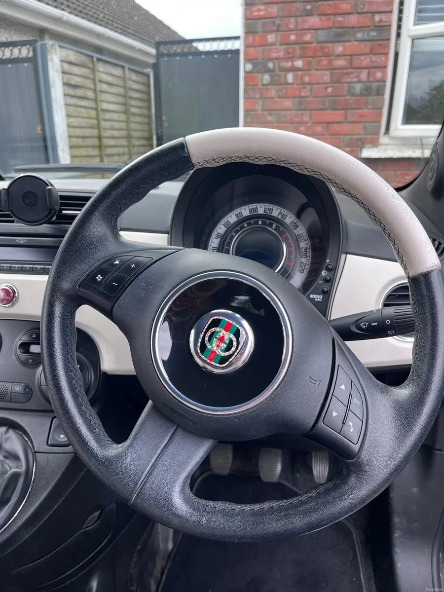 Fiat 500 Gucci Edition - Image 4