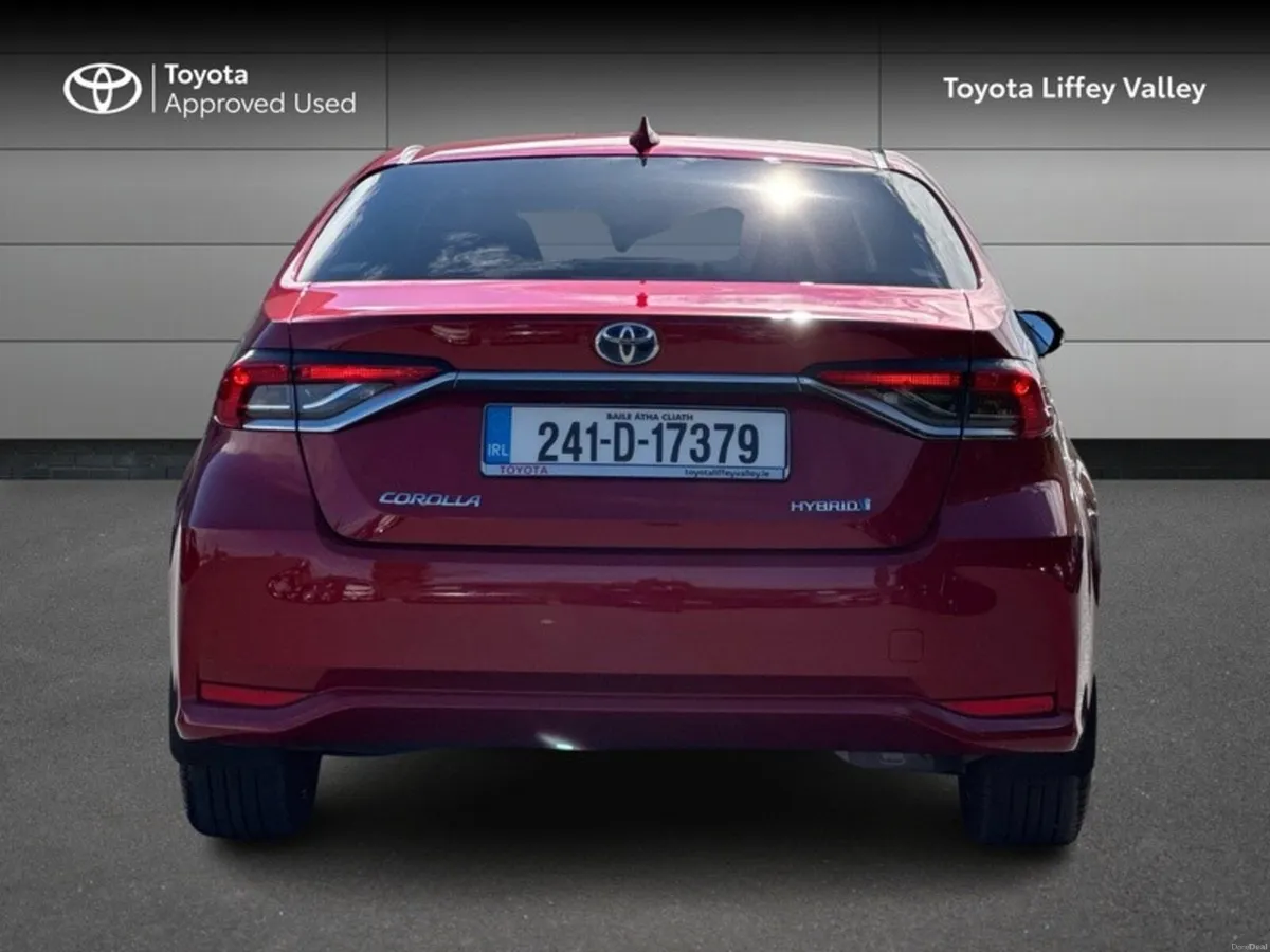 Toyota Corolla COROLLA LUNA SPORT SALOON - Image 4