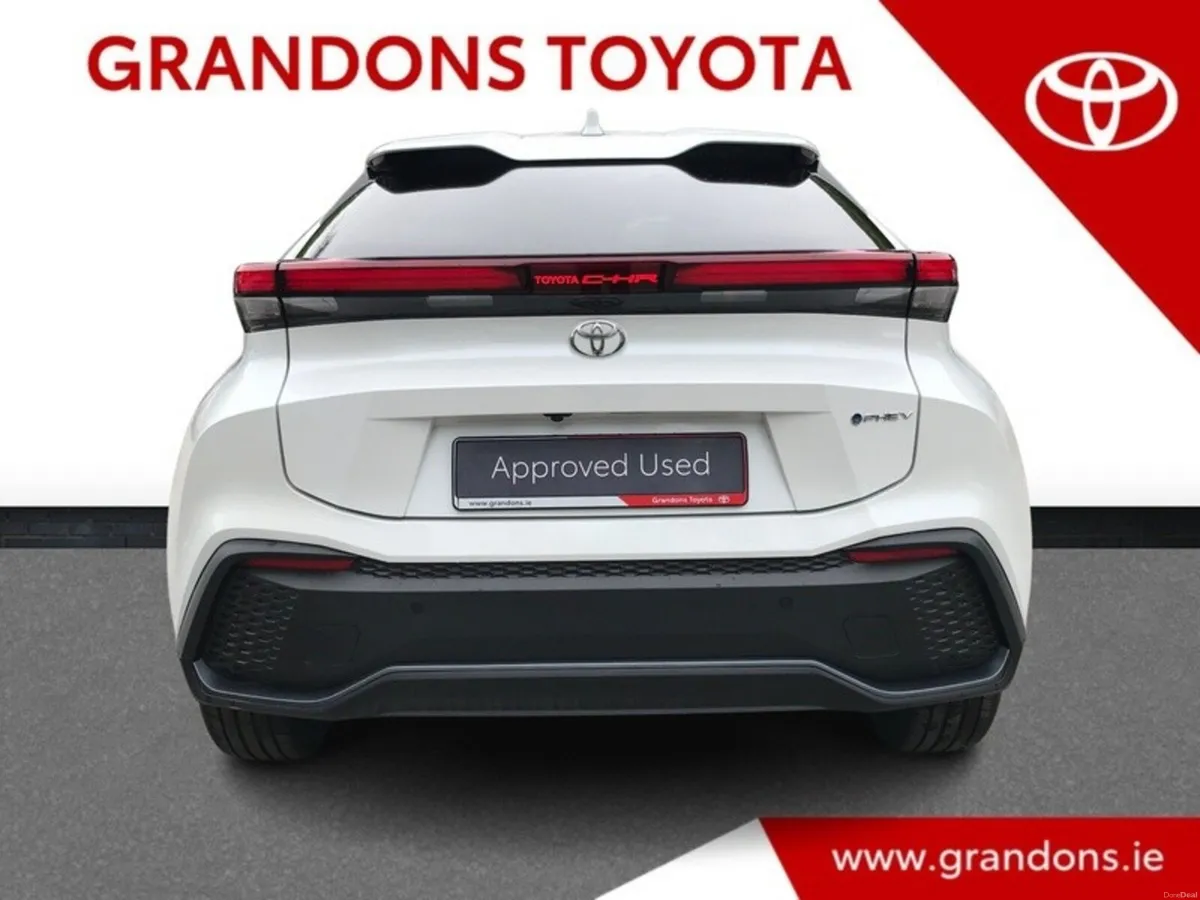 Toyota C-HR PHEV SPORT - GRANDONS - DEMO SALE! - Image 4