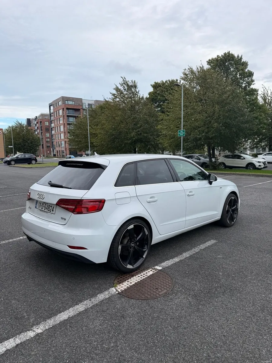 Audi A3 2017 - Image 2