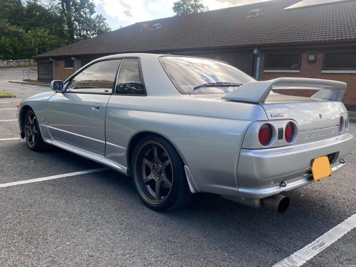 Nissan Skyline R32 GTR - Image 4