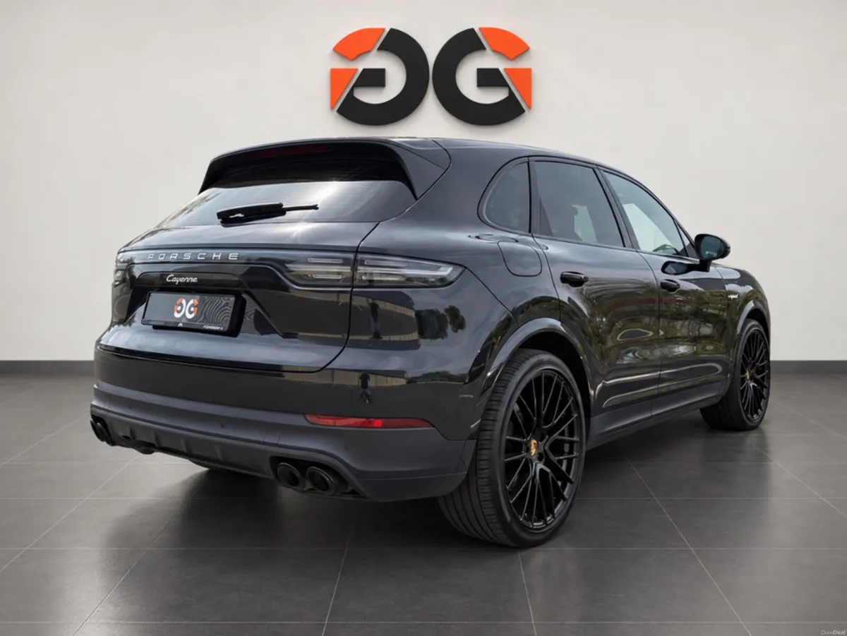 Porsche Cayenne V6 E-HYBRID AUTO 456BHP *1 OWNER * - Image 6