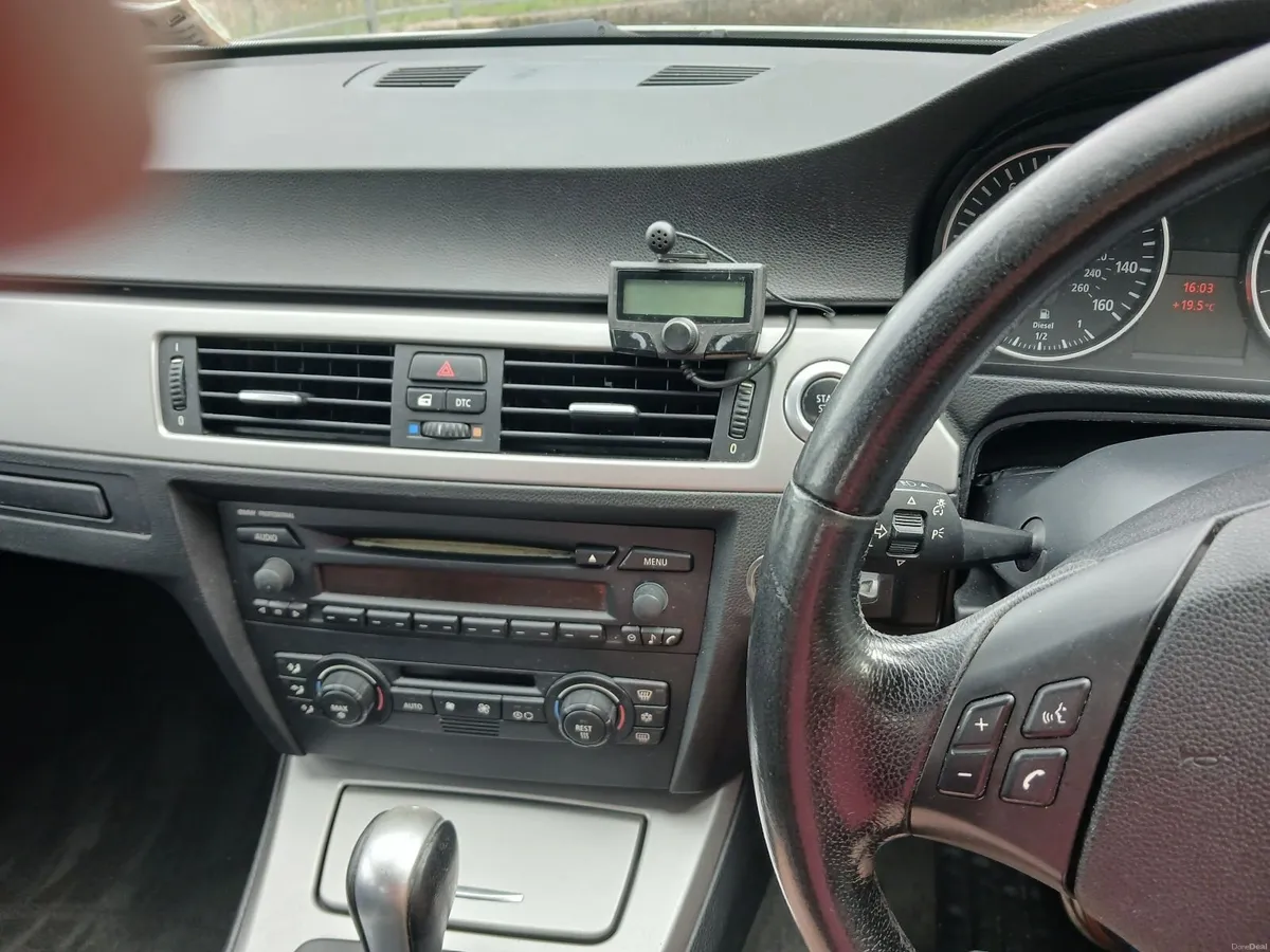 BMW 3-Series 2005 - Image 3