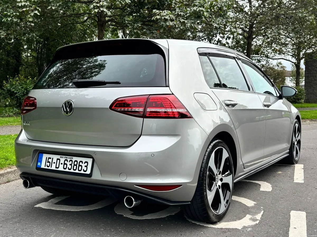 Volkswagen Golf, DSG-2.0 GTI  // VERY LOW MILEAGE - Image 2