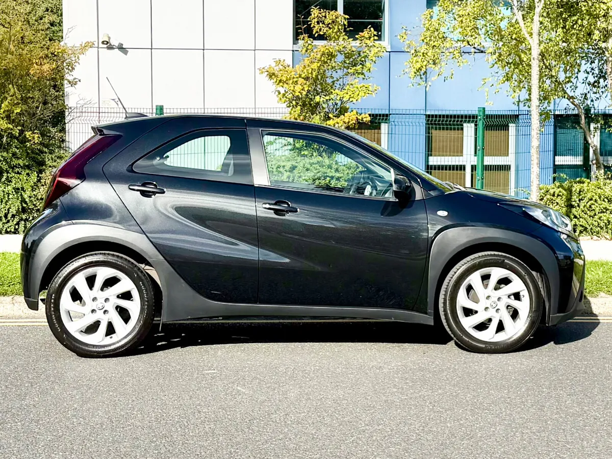 Toyota Aygo X 2024!!! 1.0 PULSE!!! - Image 3