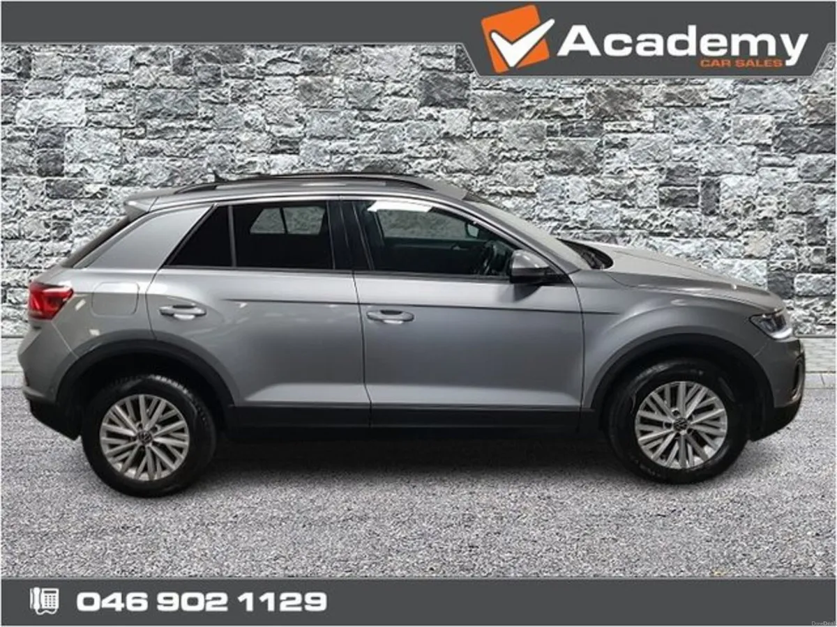 Volkswagen T-Roc Life 1.0 TSI**€110 Per Week** - Image 6