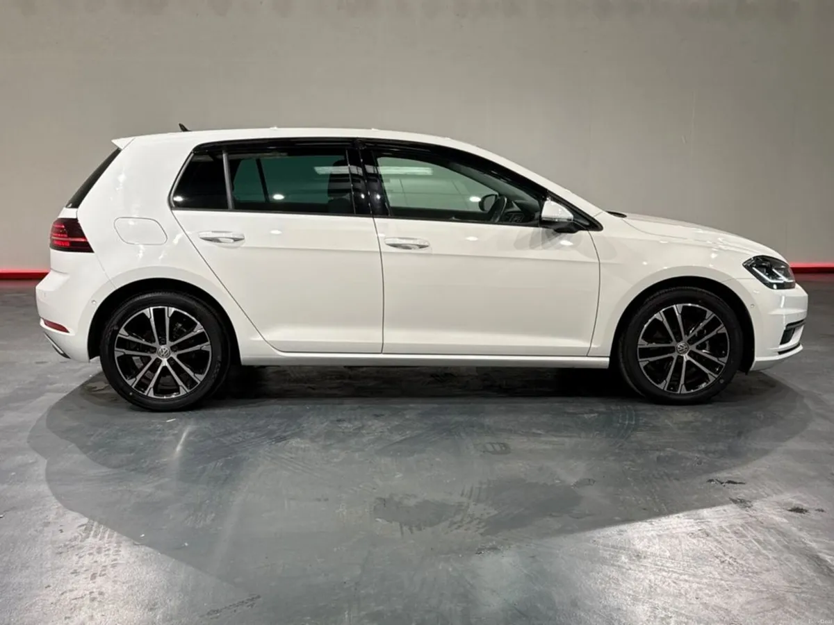 Volkswagen Golf 1.2 AUTOMATIC TSI COMFORT LINE MEI - Image 2