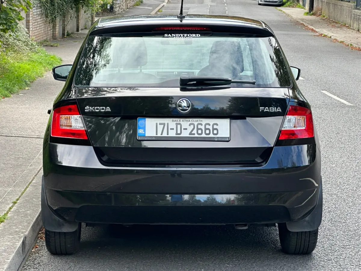 Skoda Fabia Ambition 1.2tsi 90HP 4DR - Image 3