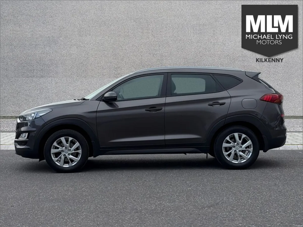 Hyundai Tucson ix35 Executive 5DR - Image 5