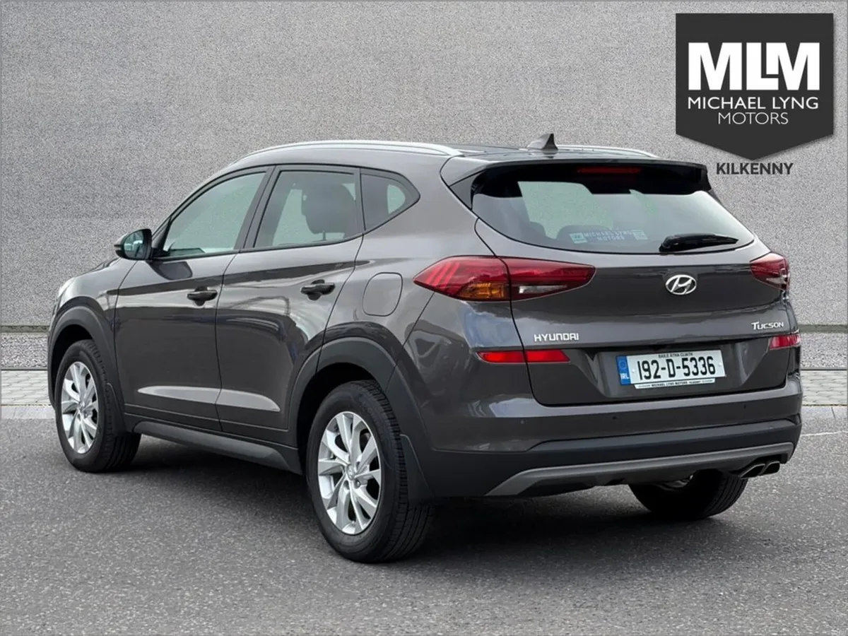 Hyundai Tucson ix35 Executive 5DR - Image 6