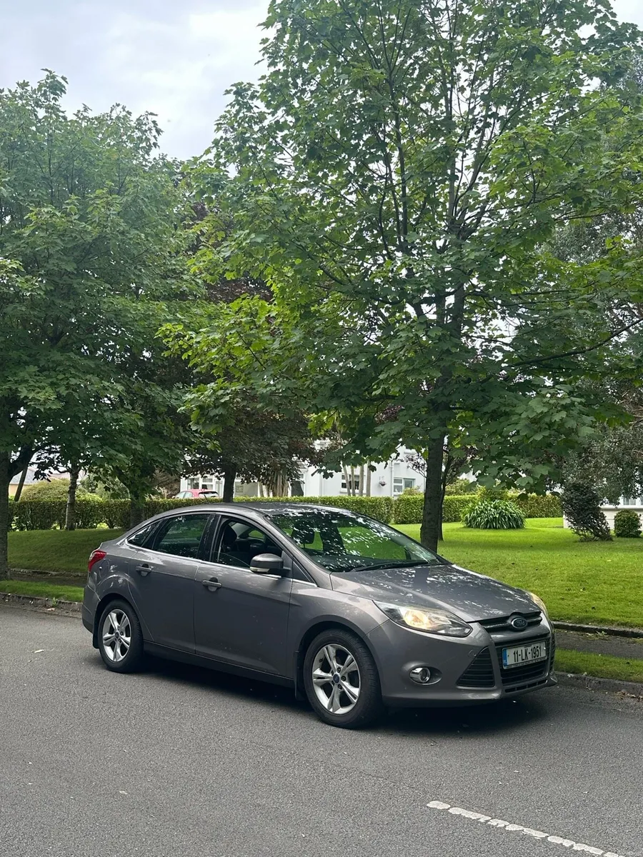 2011 Ford focus saloon New NCT - Image 2