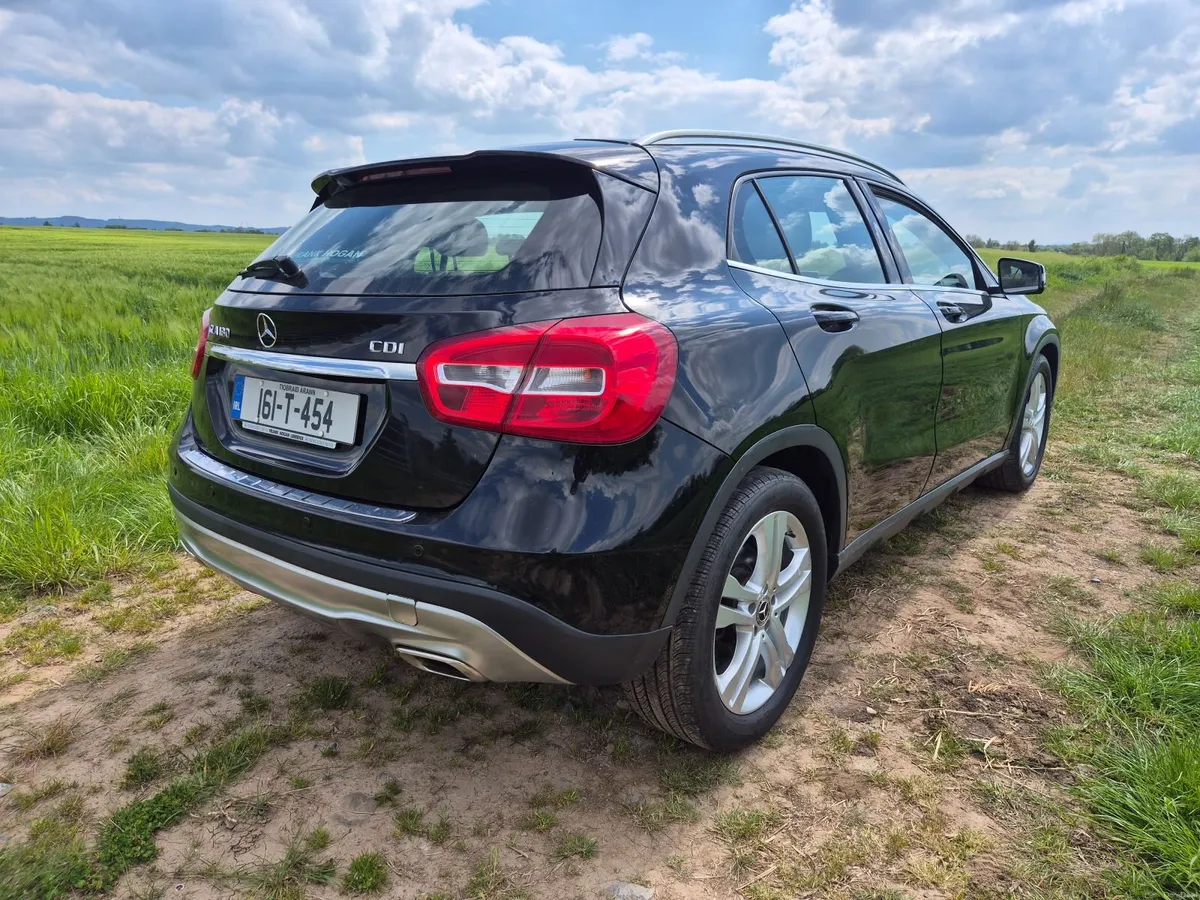 Mercedes-Benz GLA 2016 - Image 4