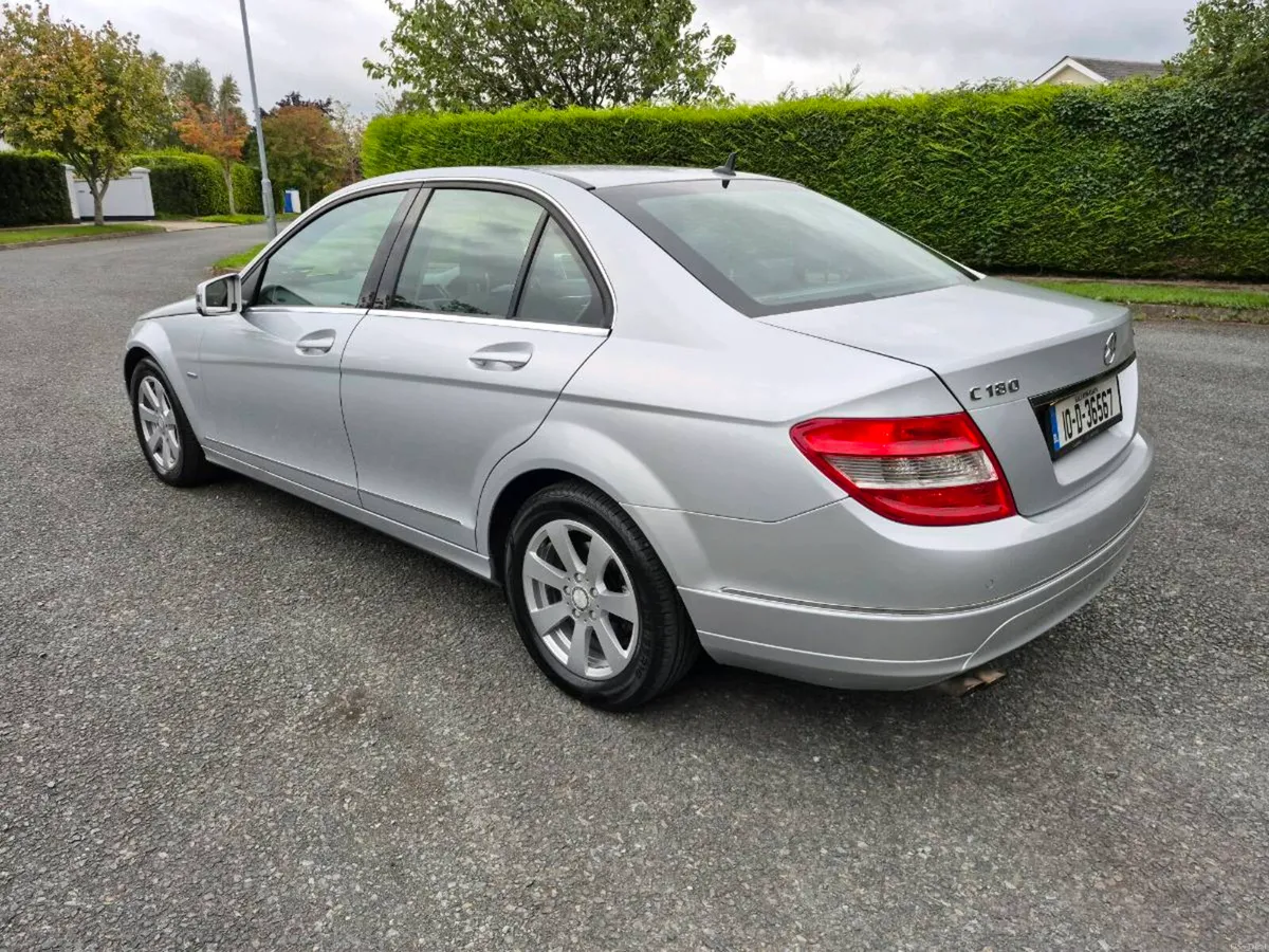 MERCEDES C180**ONLY 66,000mls**AUTOMATIC** - Image 4