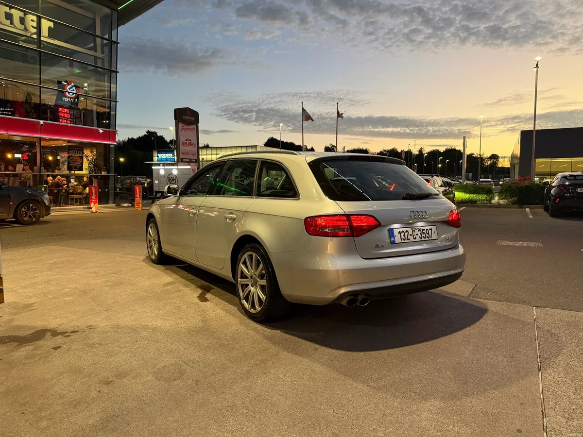 Audi A4 Avant Technik Auto 2.0D Full SH - Image 6