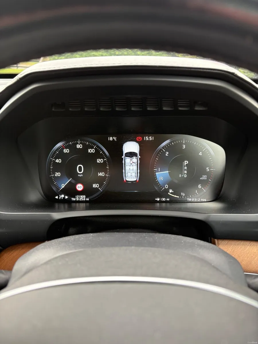 Volvo XC90 2017 - Image 1