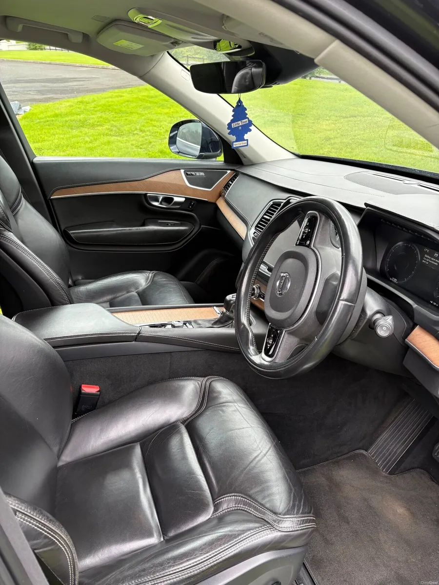Volvo XC90 2017 - Image 4