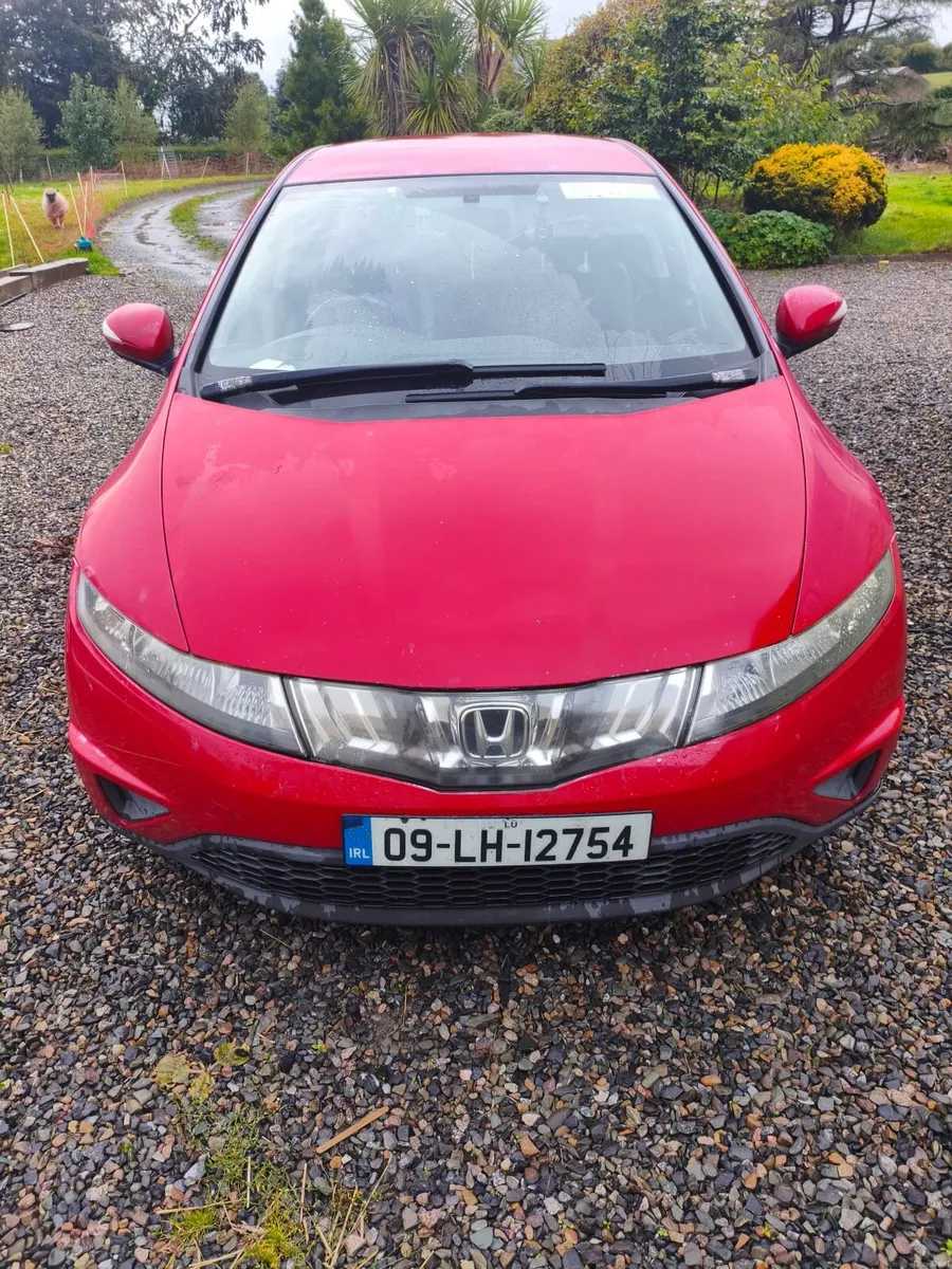 Honda Civic 2009 - Image 2