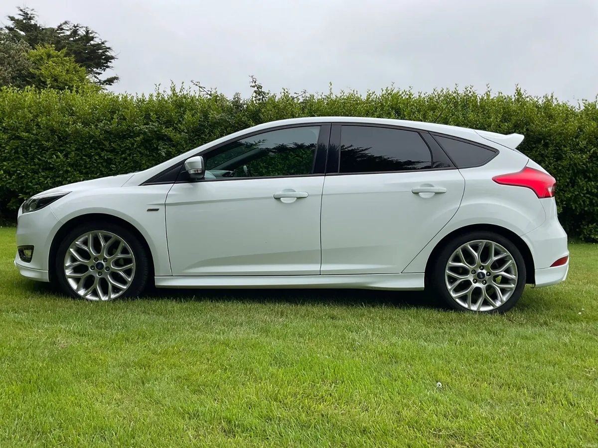 2017 Ford Focus ST-LINE 1.5 TDCI **72k miles!** - Image 5