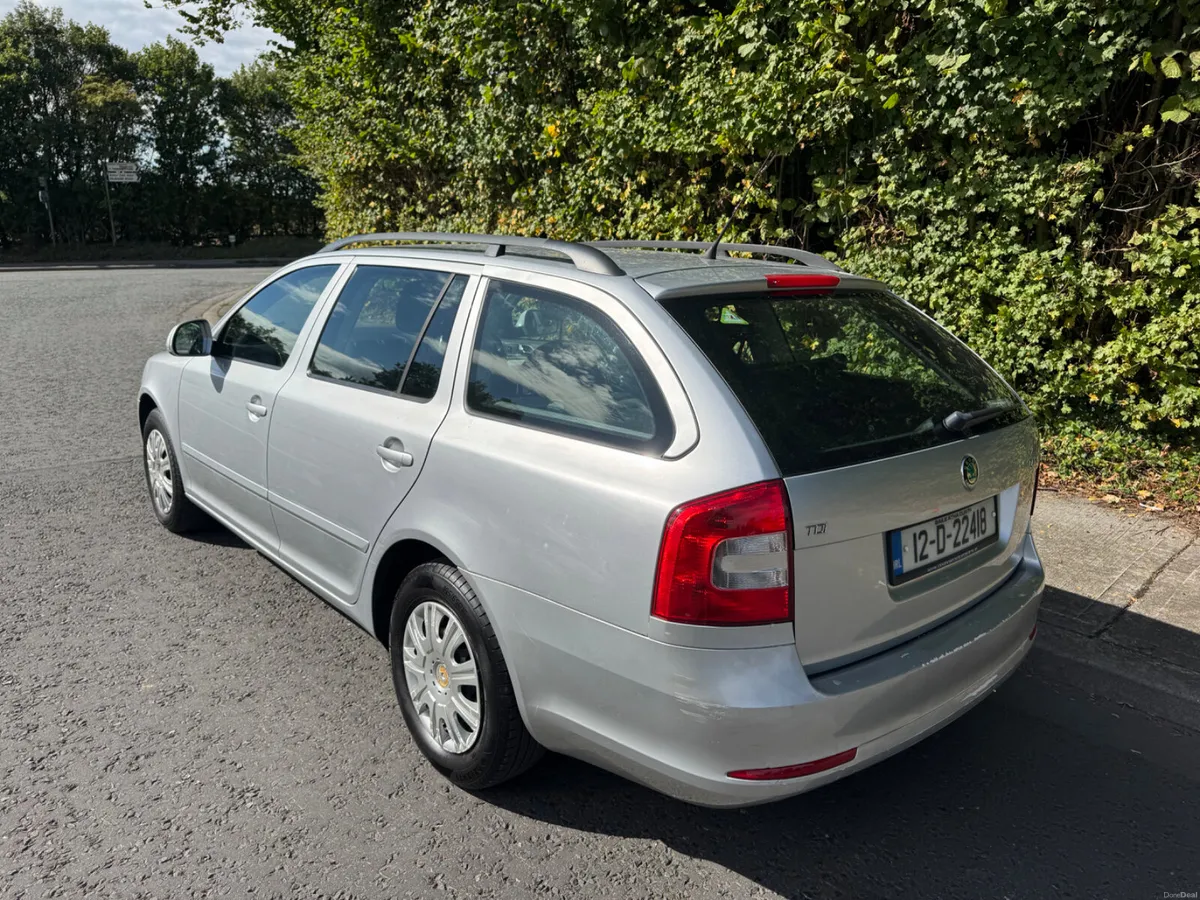 Skoda Octavia NCT 8/27 low mileage - Image 4