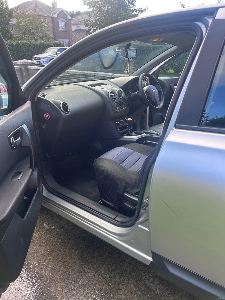 Car - Image 4