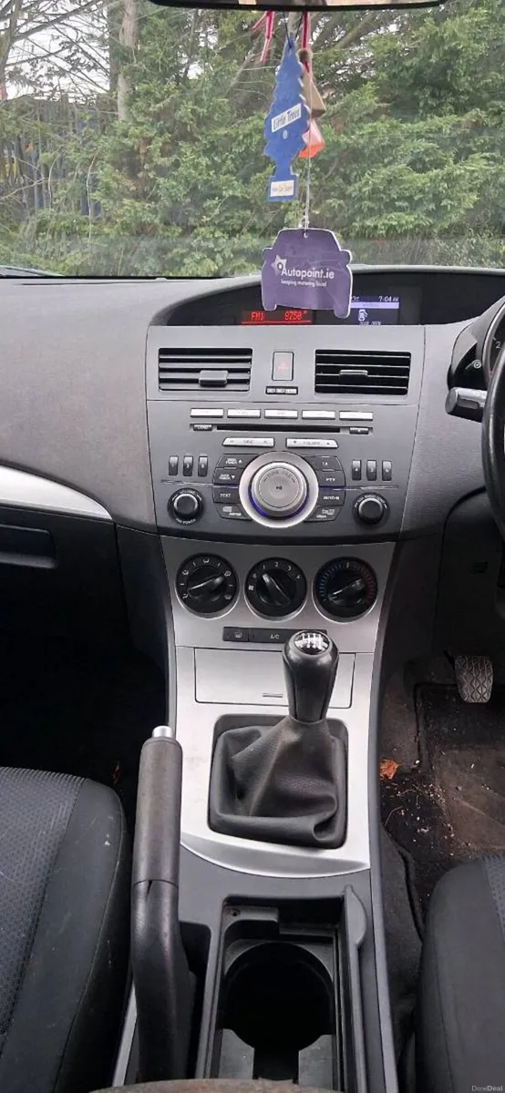 Mazda 3 - Image 2