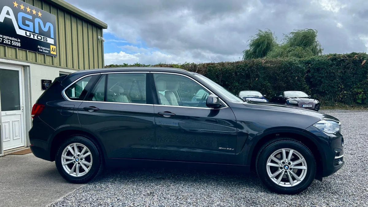 2016 BMW X5 - Image 2