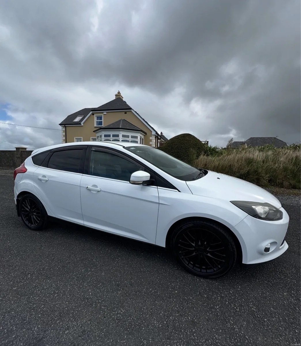 Ford focus - Image 2