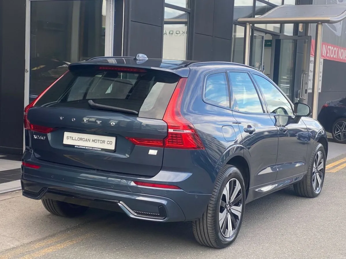 Volvo XC60 T6 Dark Plus Recharge AWD Auto (PHEV) - Image 5