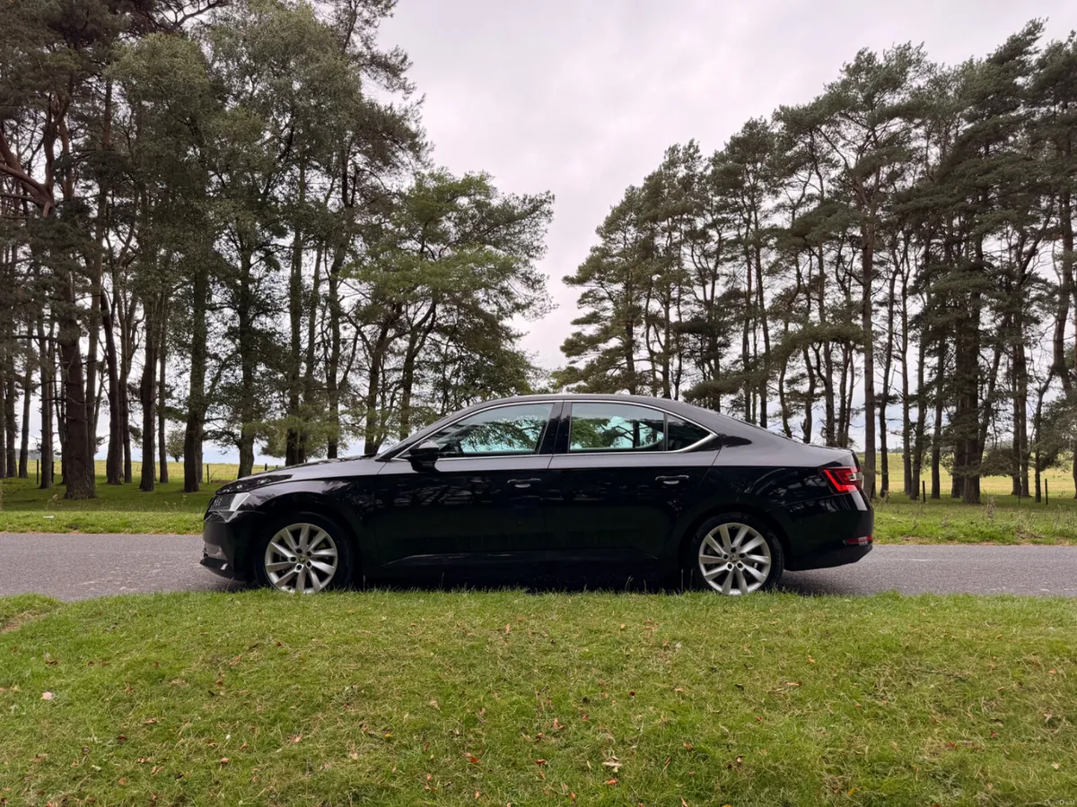Skoda Superb 2019 2.0 TDI STYLE AUTOMATIC - Image 5
