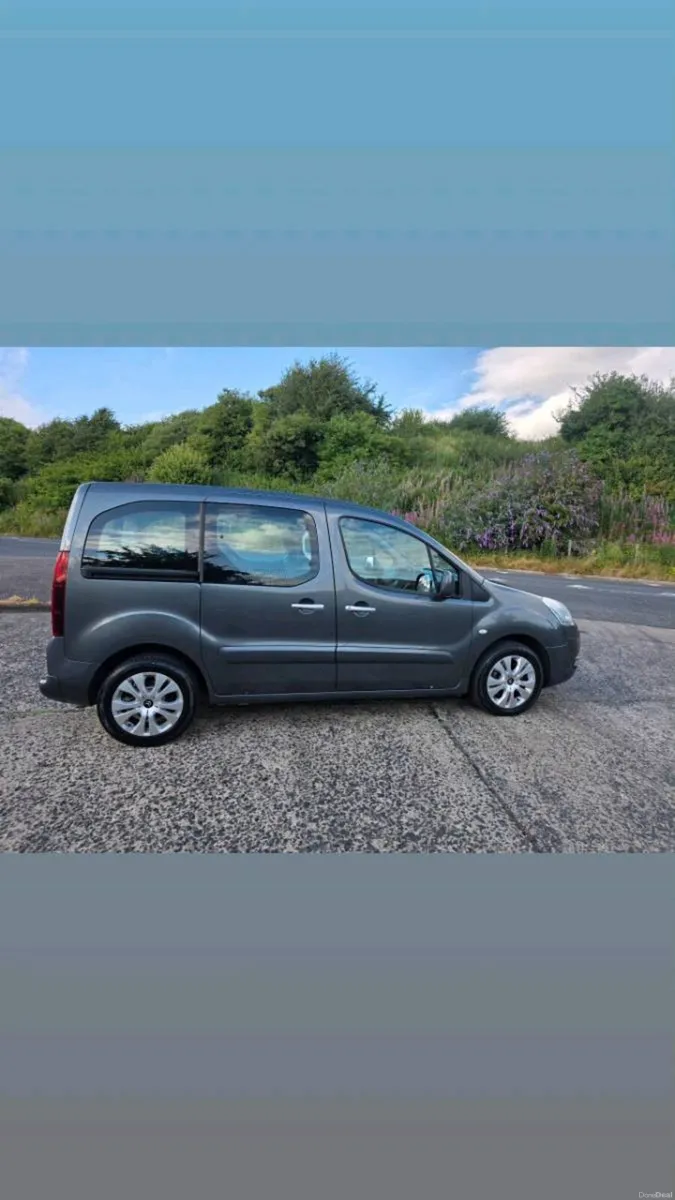 Citroen berlingo wheelchair adapted vehicle - Image 5