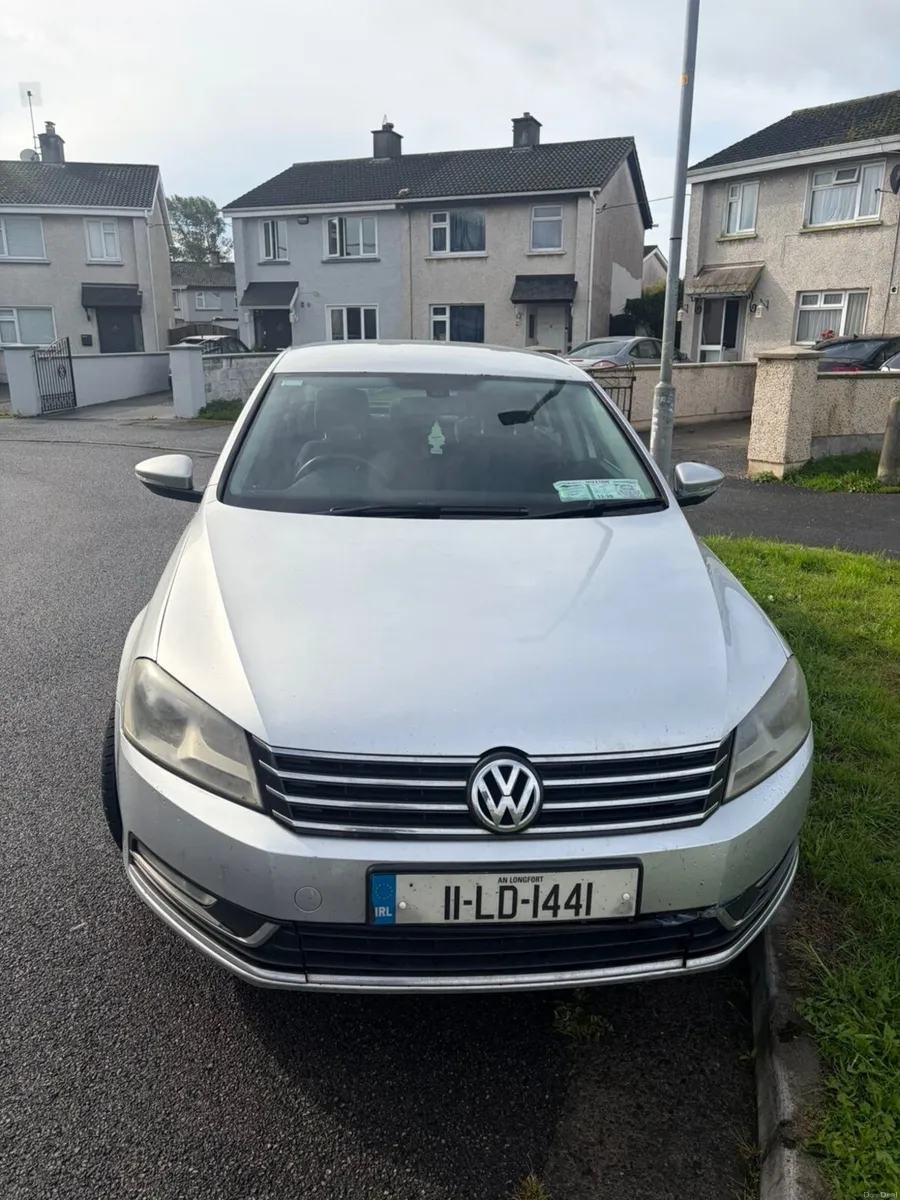 Volkswagen Passat 2011 - Image 1