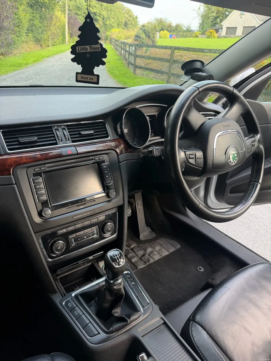 Skoda superb - Image 6