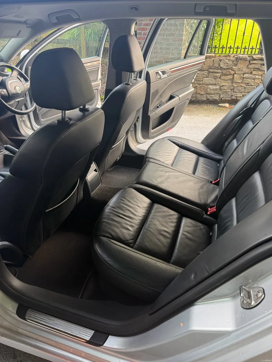 Skoda superb - Image 2