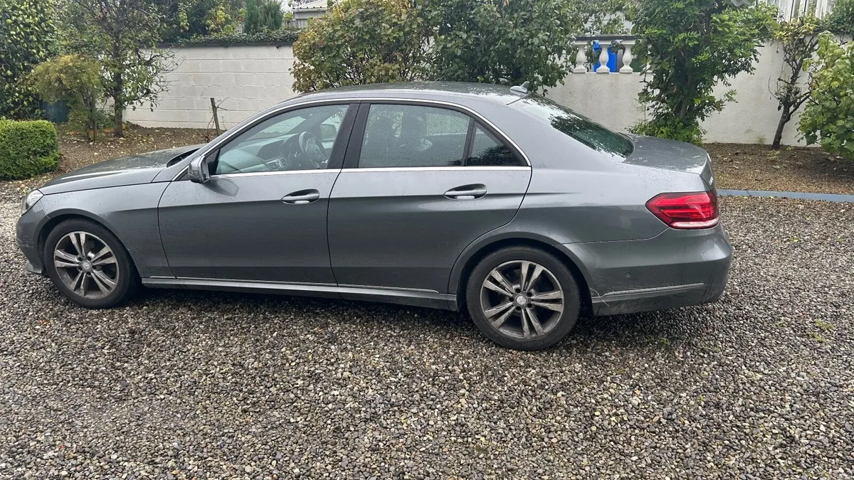 Mercedes-Benz E-Class 2016 - Image 3